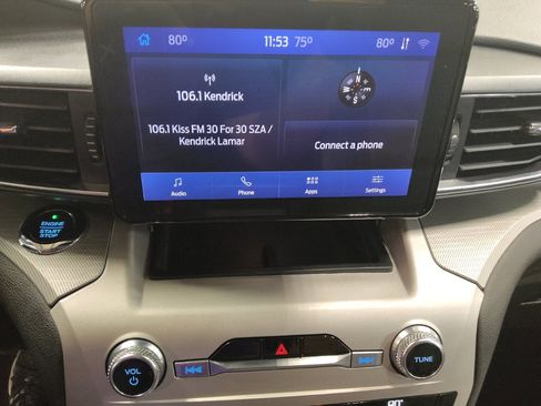 Used 2020 Ford Explorer XLT w/ Equipment Group 202A RWD image 25