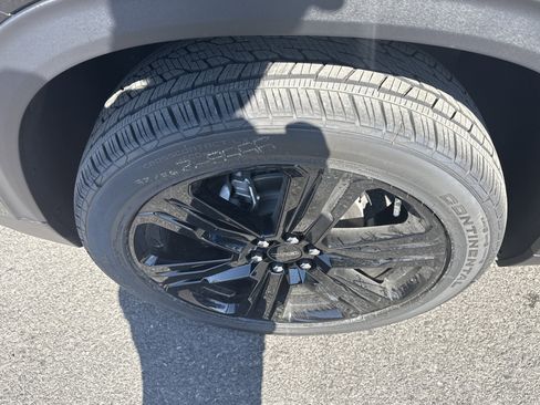 New 2026 GMC Acadia Elevation AWD/4WD image 10
