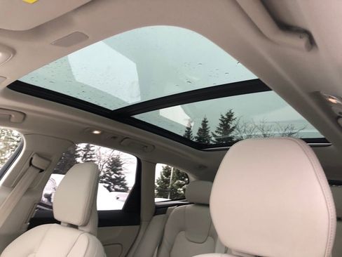 New 2026 Volvo XC60 B5 Ultra w/ Protection Package Premier image 14