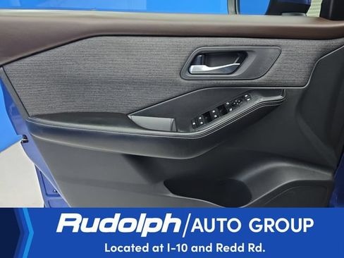 Used 2022 Nissan Rogue SV FWD image 13