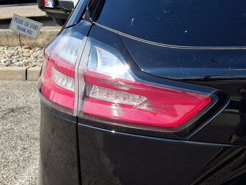 Used 2023 Ford Edge SEL w/ Convenience Package AWD/4WD image 10