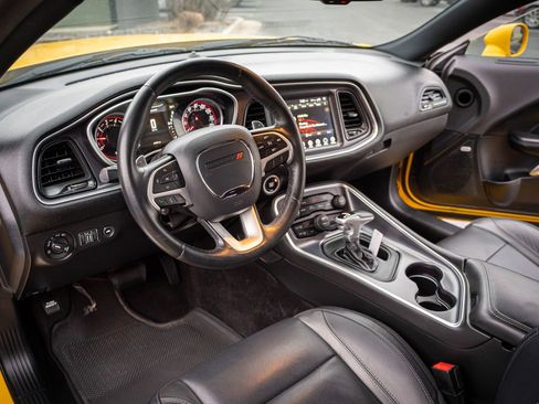 Used 2017 Dodge Challenger GT w/ Driver Convenience Group AWD/4WD image 14