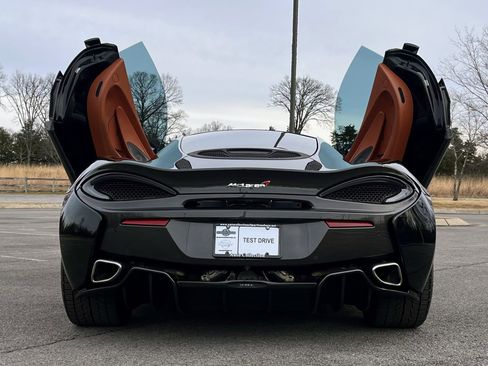 Used 2017 McLaren 570S image 6