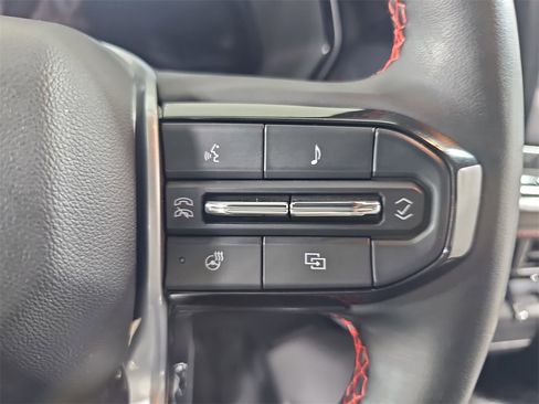 Certified 2023 Chevrolet Colorado Z71 w/ Z71 Convenience Package 2 image 23