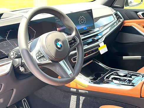 New 2026 BMW X5 xDrive40i w/ M Sport Package AWD/4WD image 9