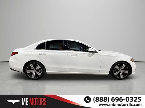 Used 2025 Mercedes-Benz C 300 4MATIC Sedan image 4