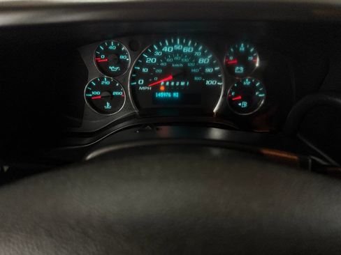 Used 2017 Chevrolet Express 2500 Extended image 50