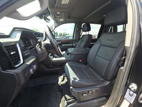 Used 2024 GMC Sierra 2500 Denali w/ Denali Reserve Package AWD/4WD image 24