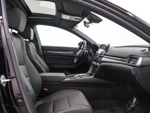 Used 2021 Honda Accord Sport image 11