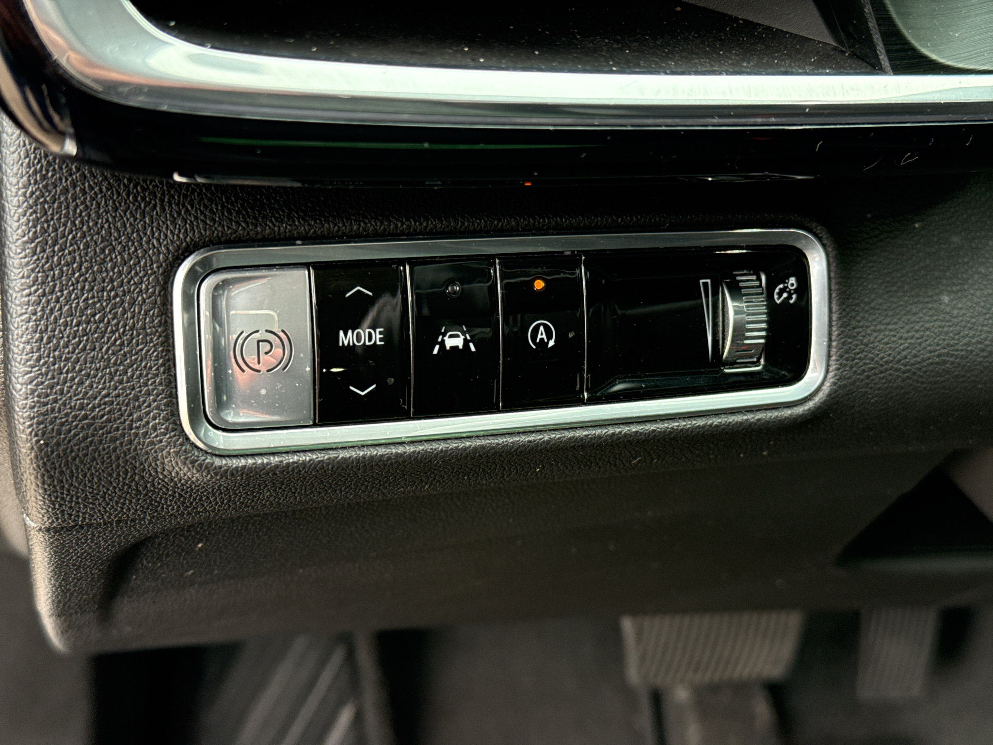 Used 2024 Buick Envision Preferred AWD/4WD image 14