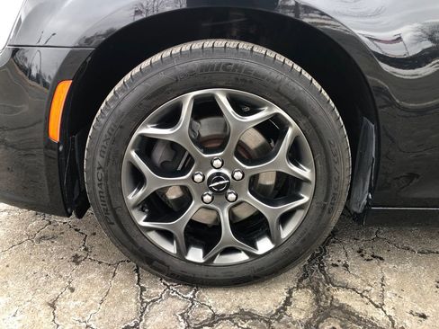 Used 2018 Chrysler 300 S w/ S Model Appearance Package image 13