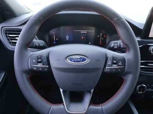 Used 2025 Ford Escape ST-Line AWD/4WD image 10