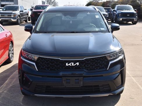 Used 2022 Kia Sorento S image 3