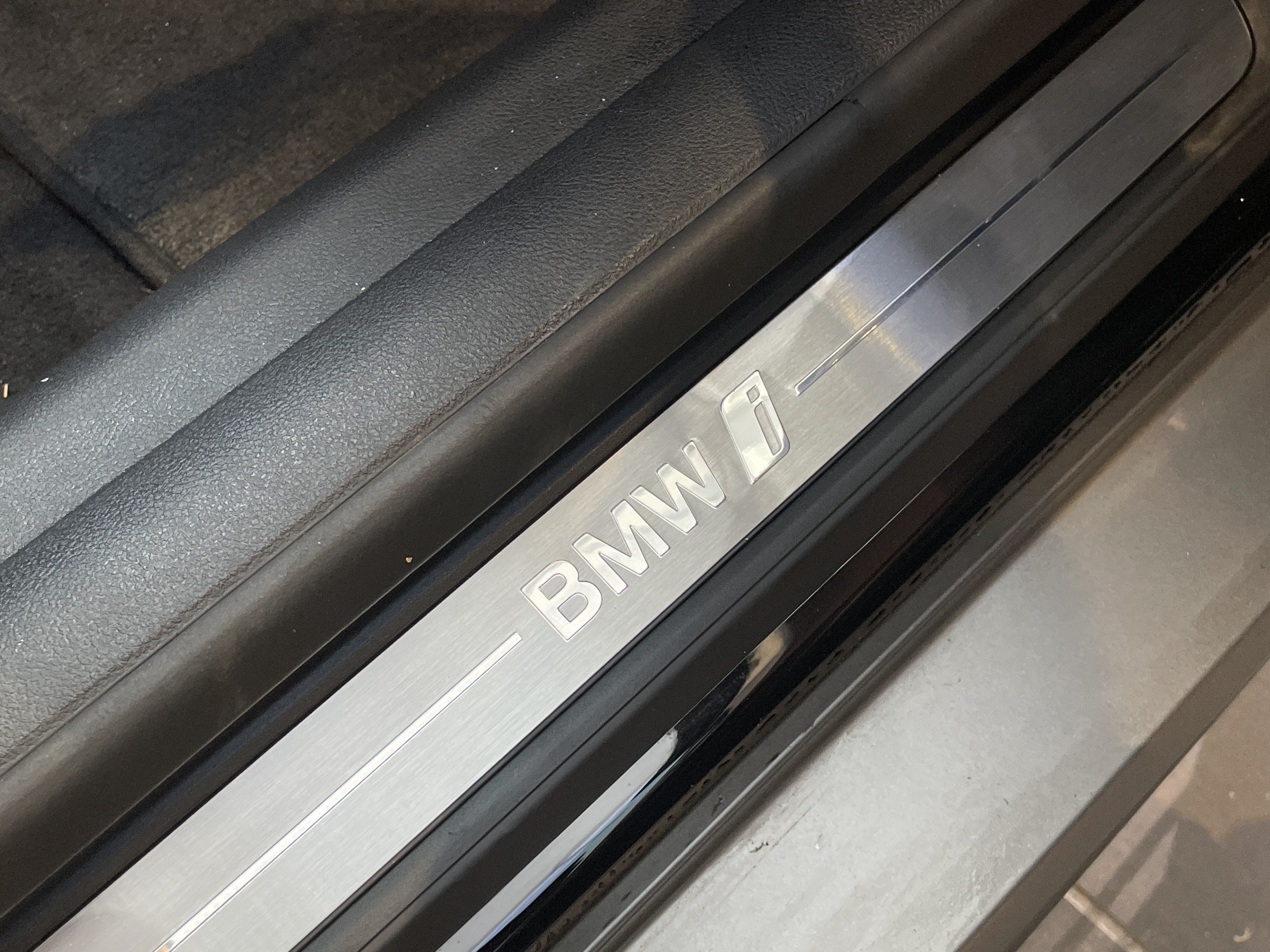 Used 2023 BMW i4 eDrive35 w/ Premium Package RWD image 41