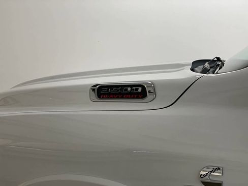 Used 2019 RAM 3500 Laramie image 11