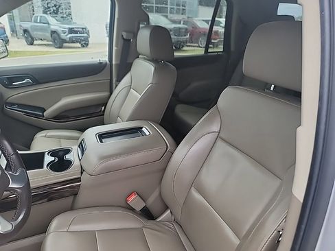 Used 2019 GMC Yukon SLT RWD image 9