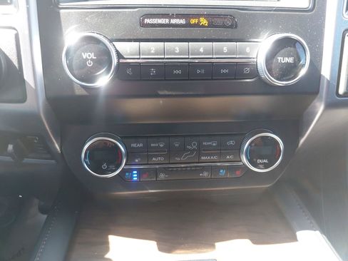 Used 2020 Ford Expedition Platinum AWD/4WD image 37