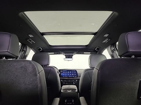 New 2026 Chevrolet Traverse RS w/ LPO, Floor Liner Package image 19