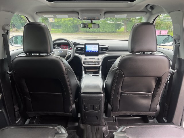 Used 2023 Ford Explorer XLT w/ Equipment Group 202A AWD/4WD image 34