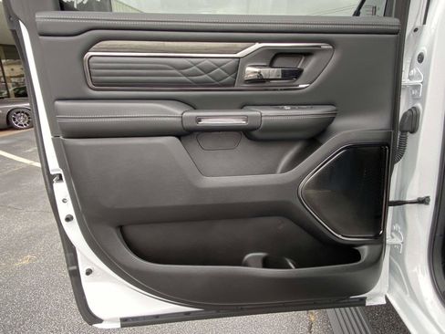 Used 2025 RAM 1500 Limited w/ Trailer Tow Group image 19