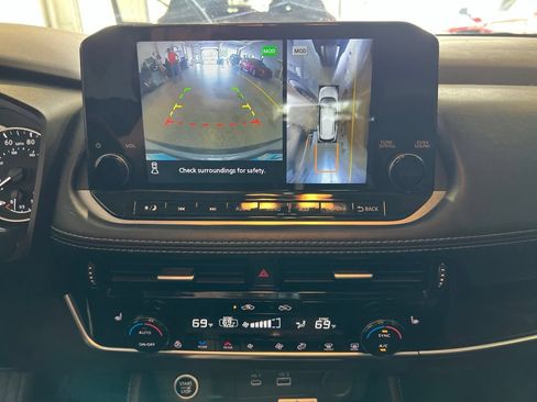 Used 2023 Nissan Rogue SL w/ SL Premium Package AWD/4WD image 8