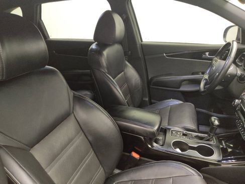 Used 2019 Kia Sorento SX FWD image 21