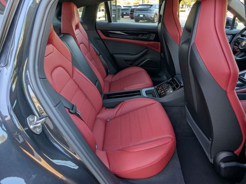 New 2026 Porsche Panamera image 23