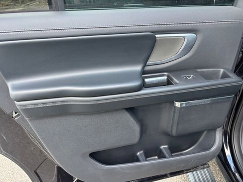 Used 2025 Ford Expedition Max Platinum image 15