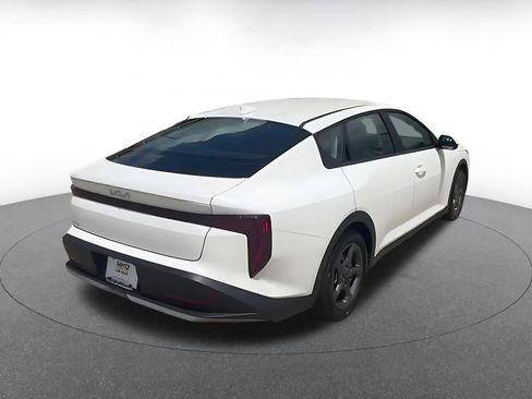 Used 2025 Kia K4 LXS image 14