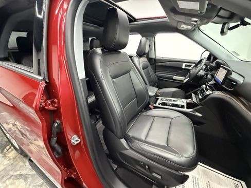 Used 2021 Ford Explorer Limited w/ Class III Trailer Tow Package image 21