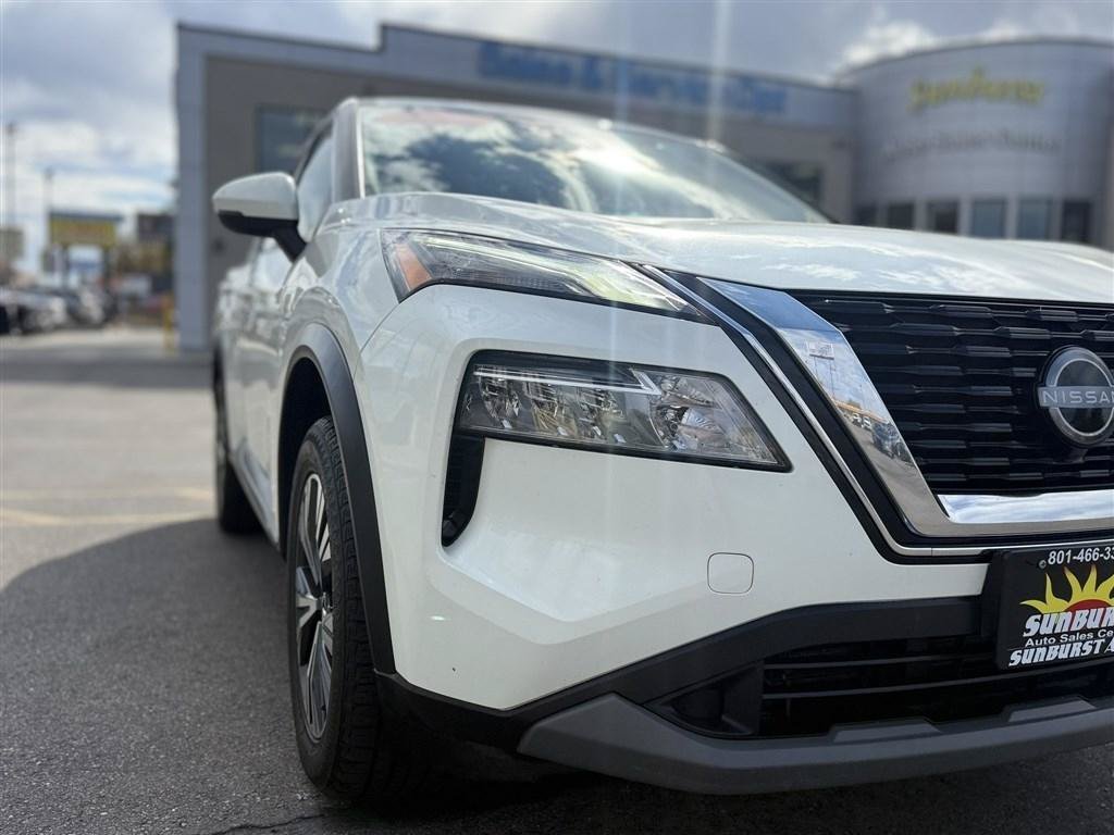 Used 2022 Nissan Rogue SV AWD/4WD image 9