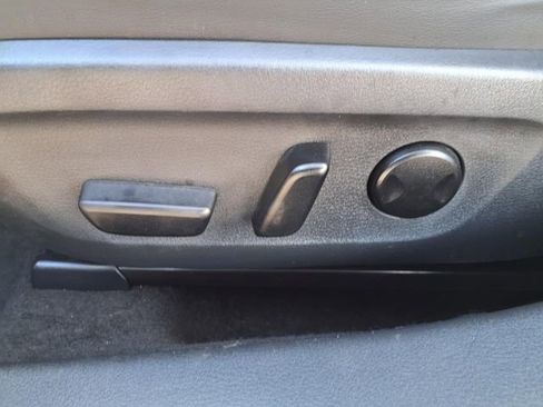 Used 2023 MAZDA MAZDA3 s image 16