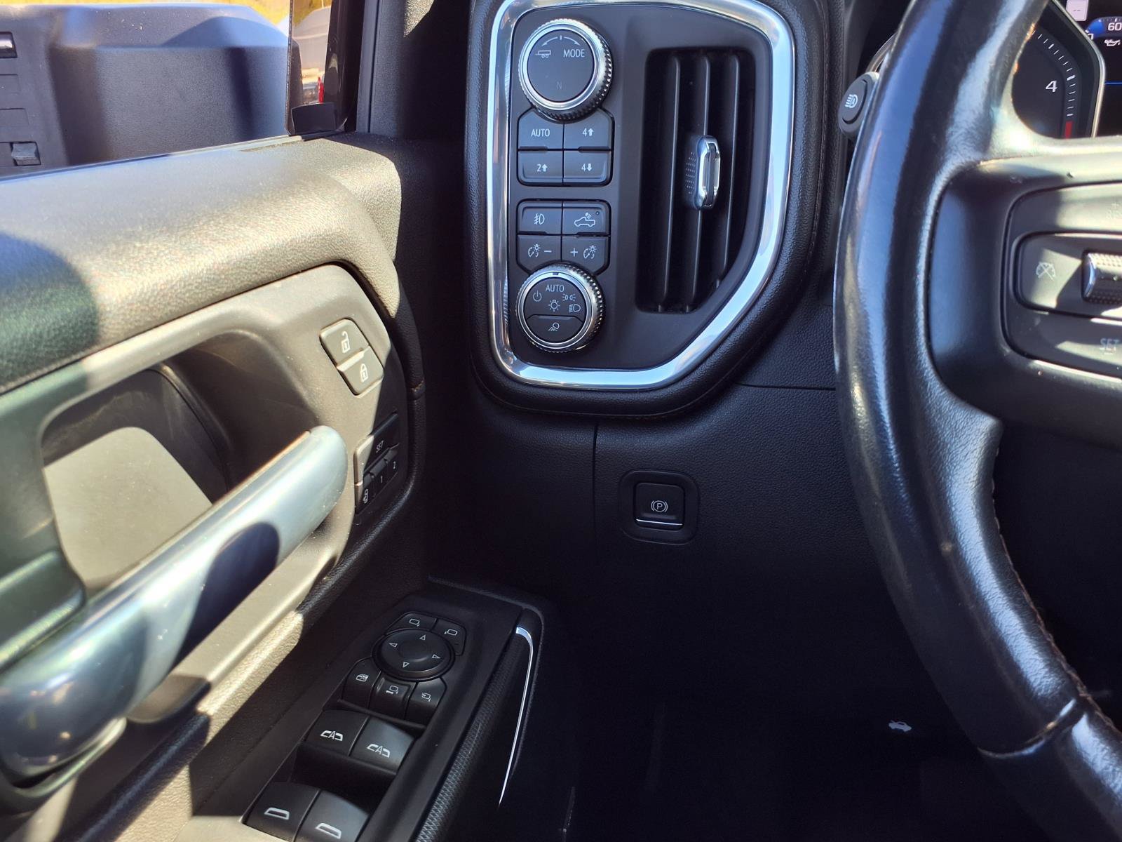 Used 2020 GMC Sierra 2500 AT4 w/ AT4 Premium Package AWD/4WD image 15