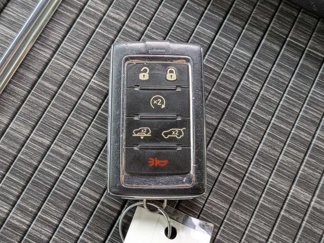 Used 2023 Jeep Wagoneer L Series III w/ Premium Group I AWD/4WD image 32