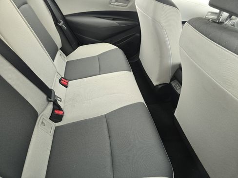 Used 2025 Toyota Corolla LE FWD image 12
