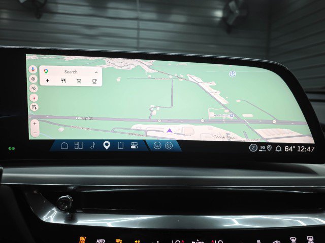 Used 2024 Cadillac Lyriq Luxury AWD/4WD image 28