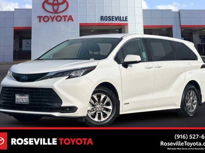 Used 2021 Toyota Sienna LE