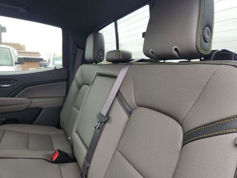 New 2026 Chevrolet Colorado ZR2 image 9