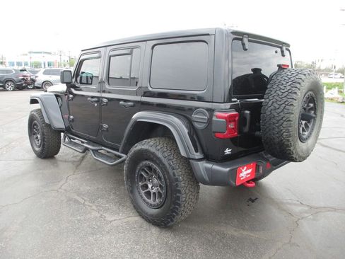 Used 2021 Jeep Wrangler Unlimited Rubicon w/ Xtreme Recon 35" Tire Package image 8