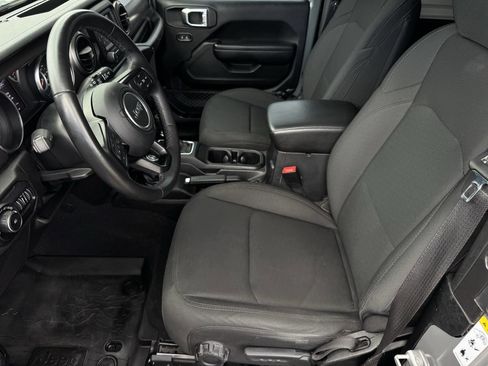 Used 2020 Jeep Wrangler Sport image 14