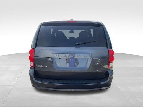 Used 2020 Dodge Grand Caravan SE FWD image 40