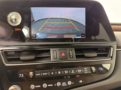 Used 2024 Lexus ES 350 w/ Premium Package image 25