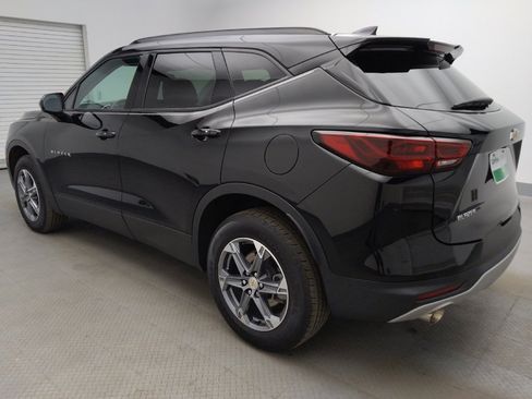 Used 2024 Chevrolet Blazer LT w/ Convenience Package FWD image 3