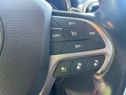 Used 2020 Jeep Grand Cherokee Trailhawk w/ Trailhawk Luxury Group AWD/4WD image 12