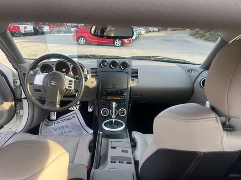 Used 2004 Nissan 350Z Touring w/ Aerodynamics Pkg image 13