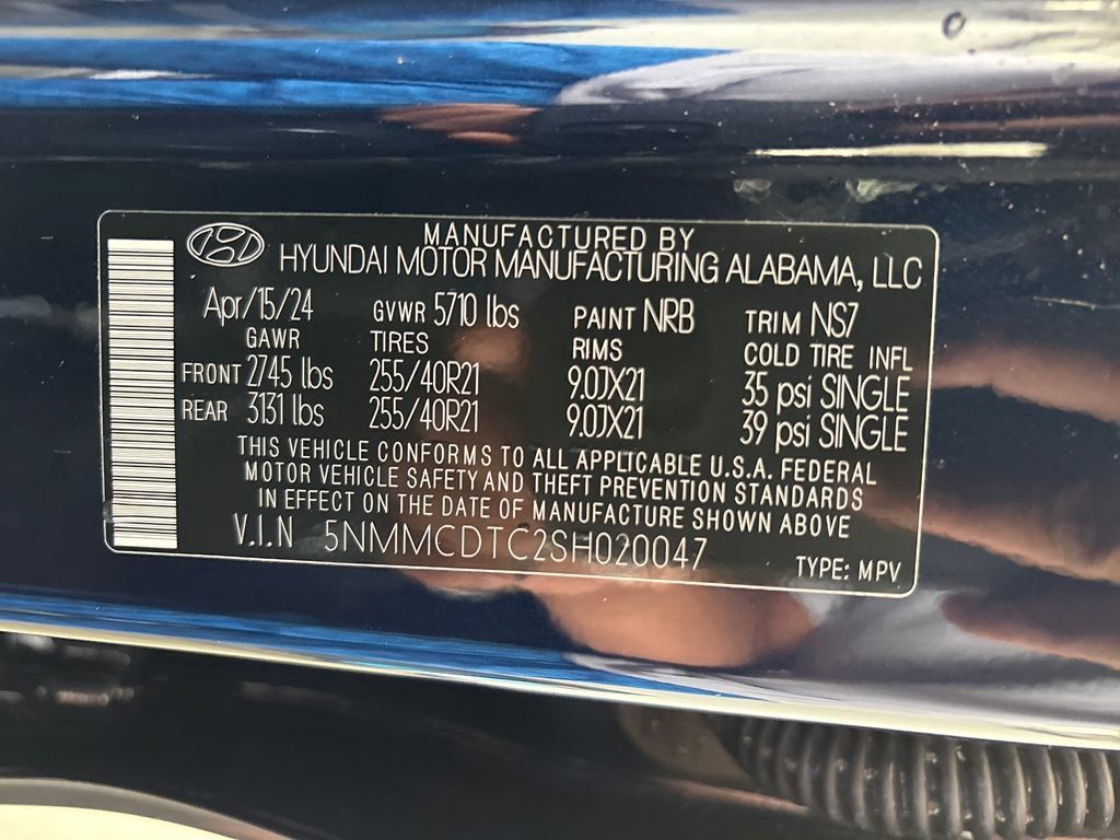 Used 2025 Genesis GV70 3.5T Sport w/ Sport Advanced Package AWD/4WD image 39