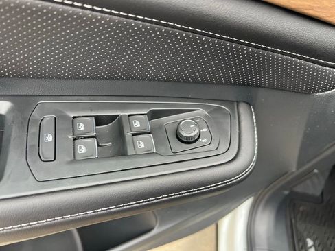 New 2026 Volkswagen Atlas SE FWD image 52