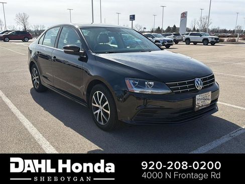 Used 2018 Volkswagen Jetta SE image 1