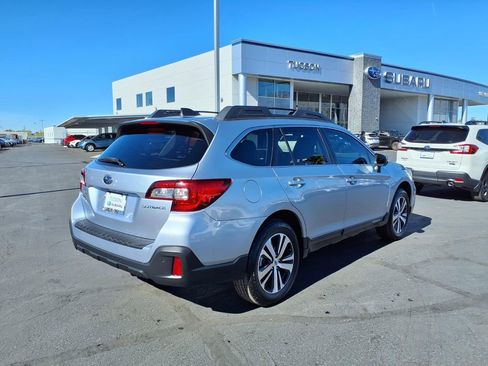 Used 2019 Subaru Outback 2.5i Limited image 12