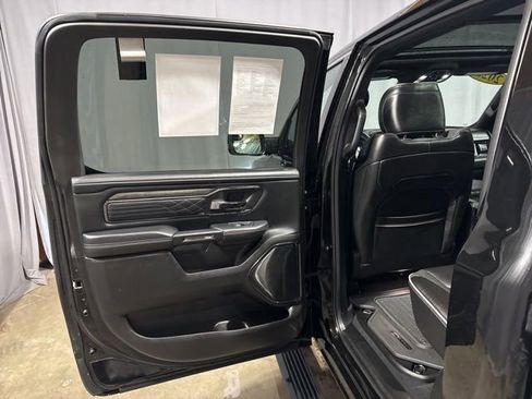 Used 2025 RAM 1500 Limited AWD/4WD image 27